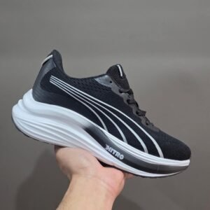 Dynamic Cushion Sports Sneakers