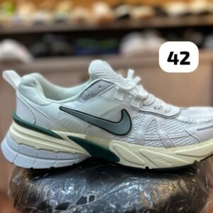 AeroStride Chunky Sneakers (Size 42)